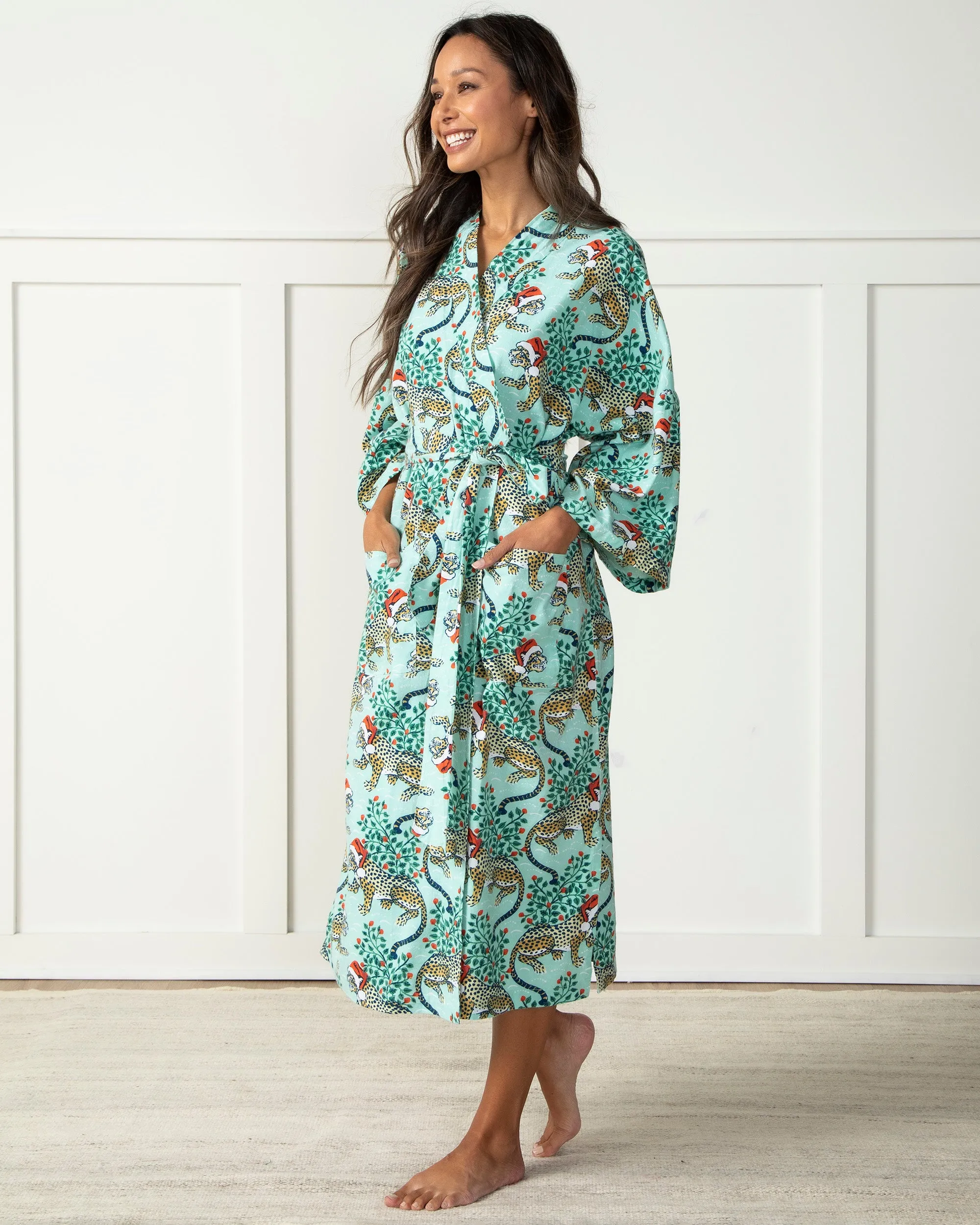 Holly Jolly Bagheera - Lightweight Flannel Robe - Frosted Mint