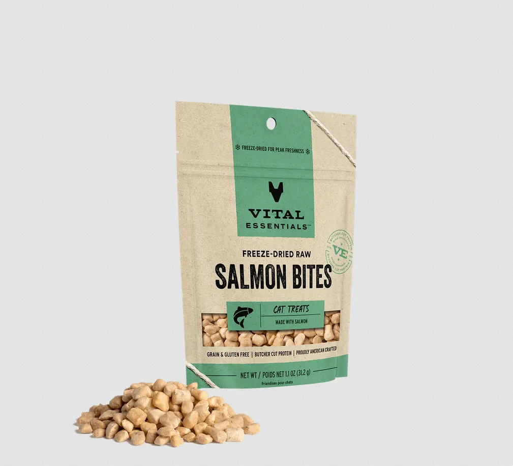 Vital Essentials Freeze-Dried Raw Salmon Bites Treats for Cats 31.2g